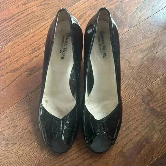 Taryn Rose Daelyn Patent Leather Open Toe Wedge Shoes in Black 39.5 (US 9.5) - Picture 2 of 4